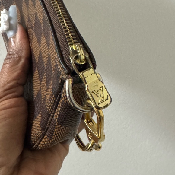 Authentic Louis Vuitton Damier Ebene Mini Pochette - Picture 7 of 10